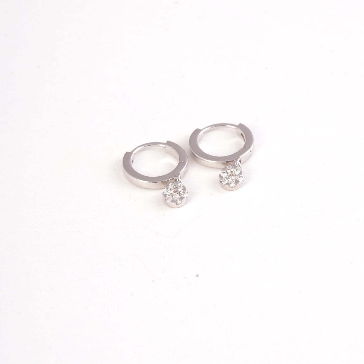 Divienne's Lumière Natural Diamond Earrings